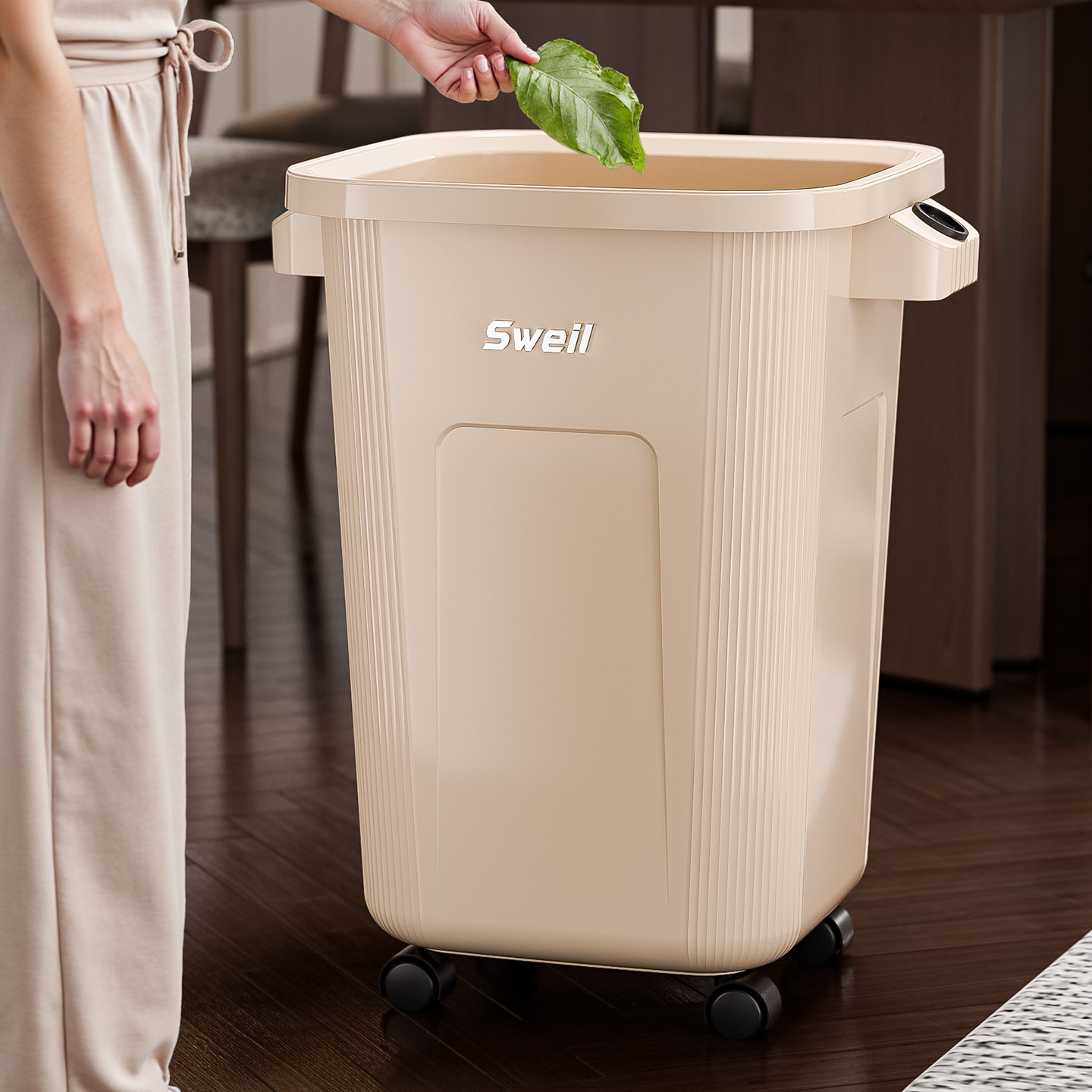 Large Rolling Garbage Can with - огляд і ціна Commercial Kitchen Garbage Can